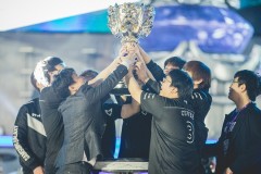 LPL中单Tian奇亚娜杀手锏：操作技巧与战术解析